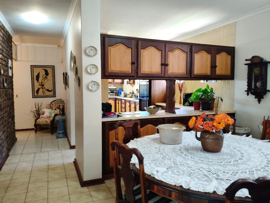 3 Bedroom Property for Sale in Jeffreys Bay Central Eastern Cape